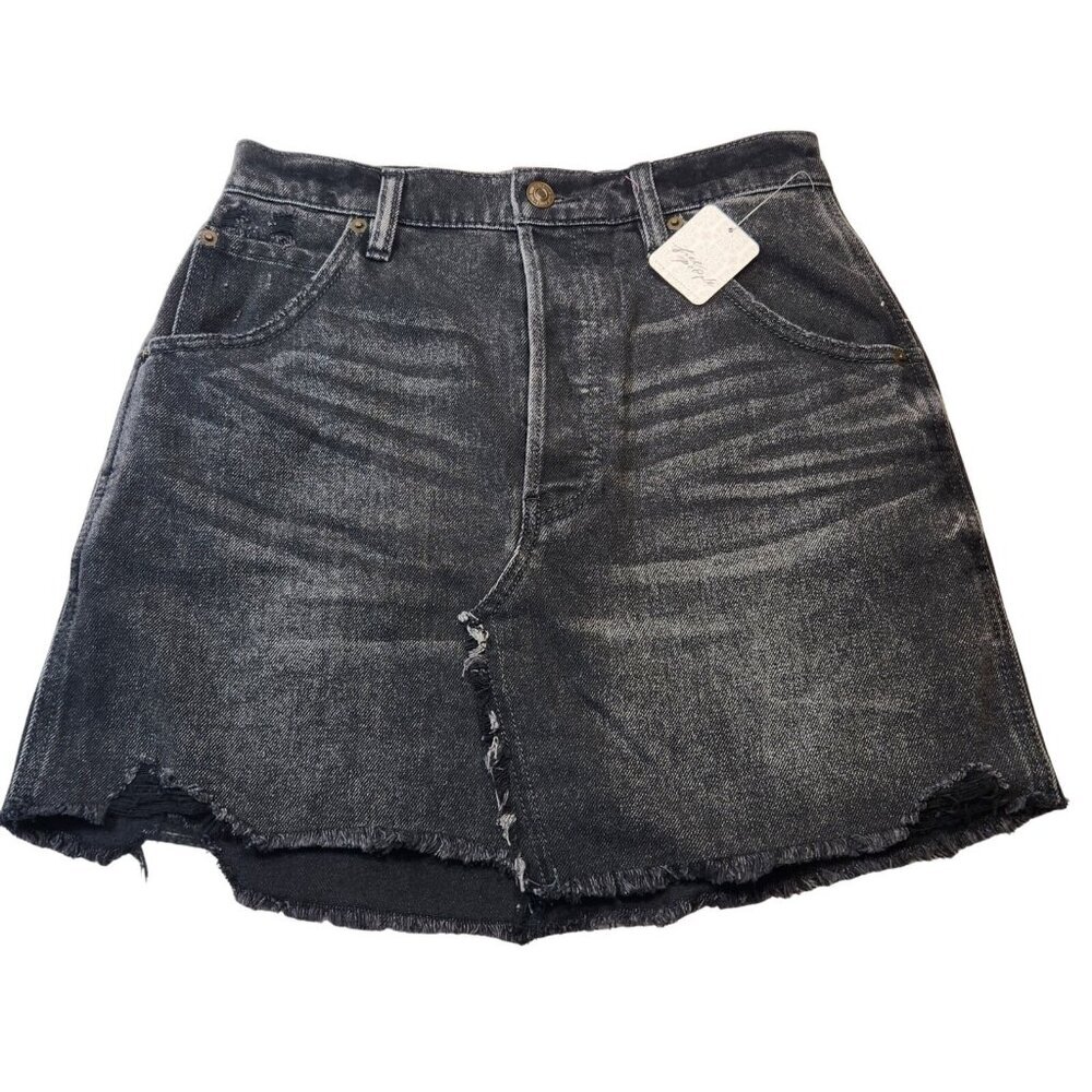 Free People Women's Size 27 Mini Skirt Brea Cut off Denim Faded Black  (17)